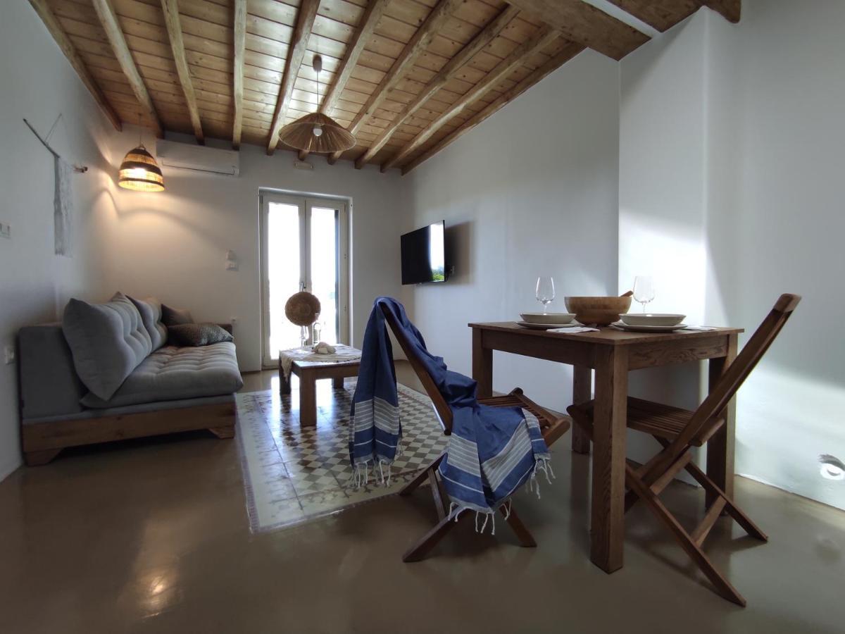 Traditional Suites In Chora Kythnos #5 Exterior photo
